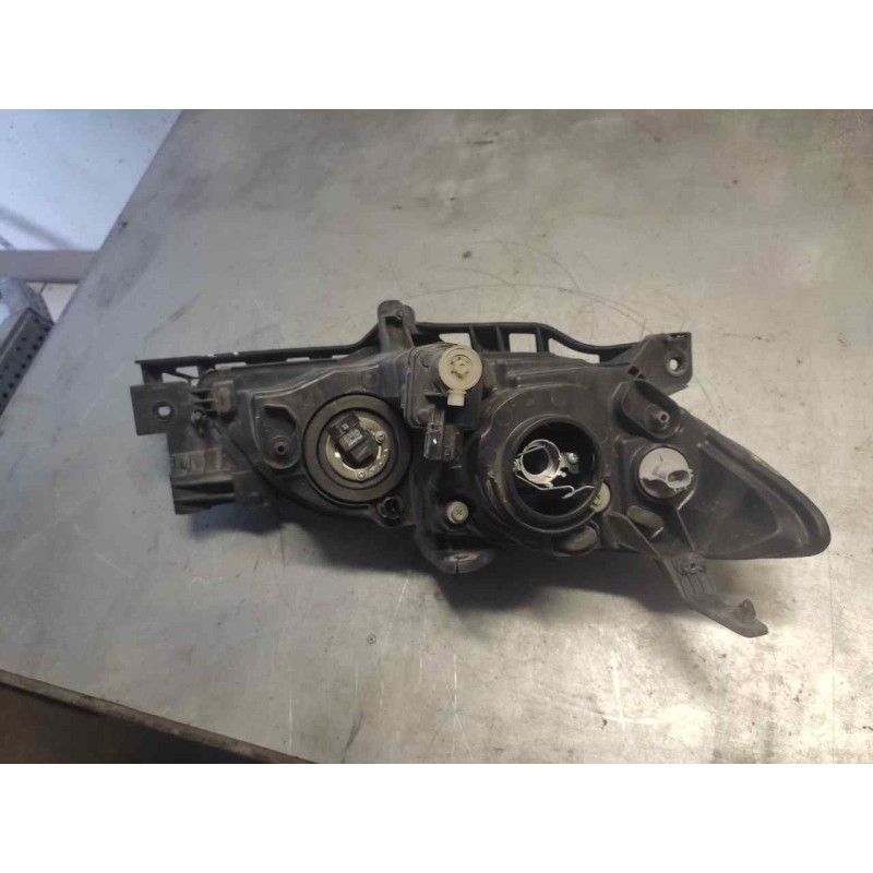 Recambio de faro izquierdo para mazda 3 berlina (bk) 1.6 crdt active referencia OEM IAM - Negro 2