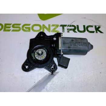 Recambio de motor elevalunas delantero izquierdo para mercedes-benz clase c (w203) berlina 180 (203.035) referencia OEM IAM 053.