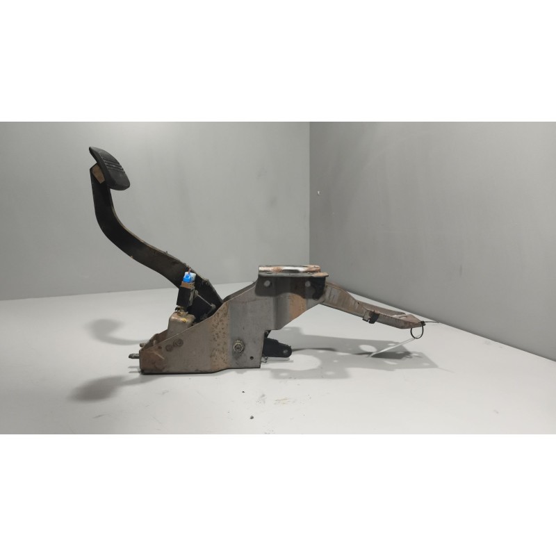 Recambio de pedal freno para nissan cabstar e 3.0 diesel referencia OEM IAM 465011T502 4650132D00 - Blanco 2