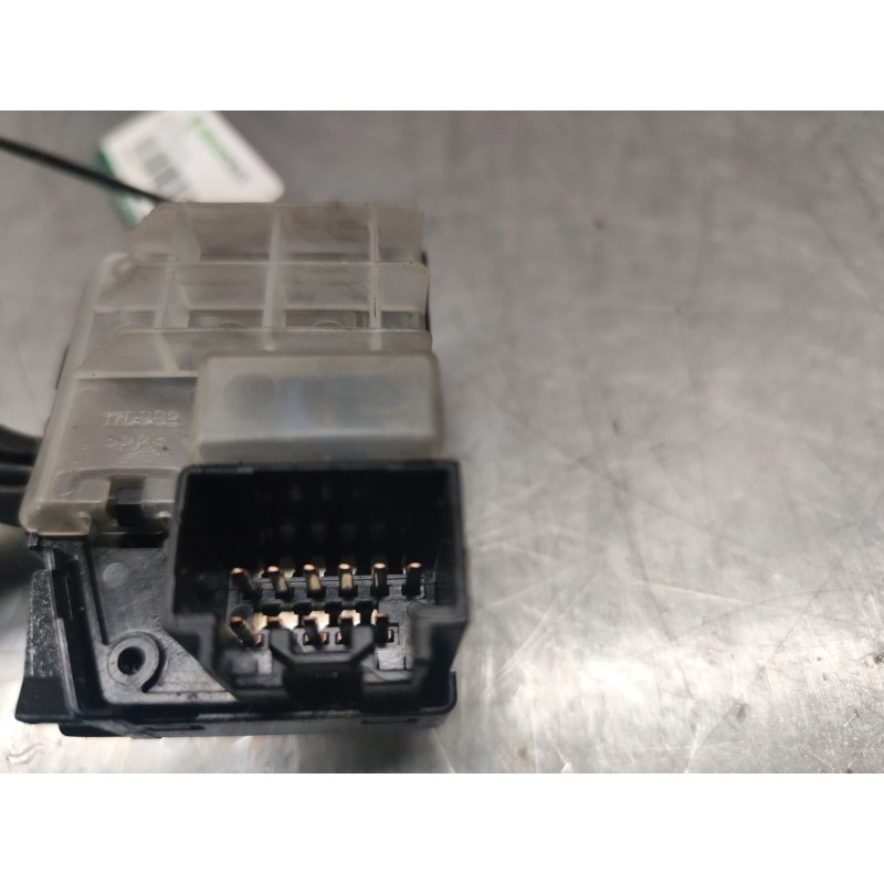 Recambio de mando limpia para mazda 3 berlina (bk) 1.6 crdt active referencia OEM IAM - Negro 3