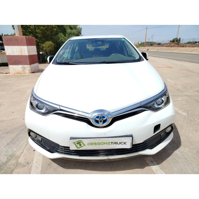 toyota auris (_e18_) del año 2017