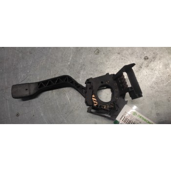Recambio de mando limpia para seat toledo (1l) se referencia OEM IAM 357953503  