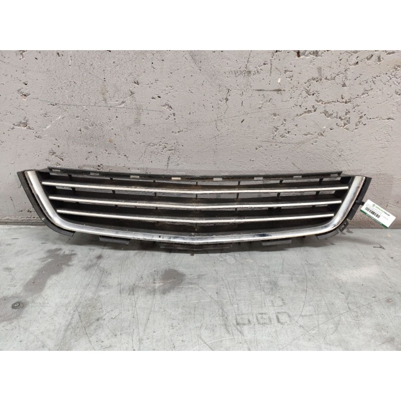 Recambio de rejilla delantera central para mercedes-benz clase e (w211) berlina e 270 cdi (211.016) referencia OEM IAM   