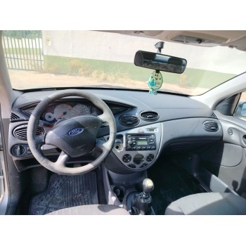 ford focus berlina (cak) del año 2002