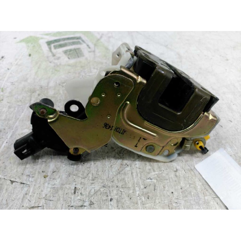 Recambio de cerradura puerta delantera izquierda para nissan terrano/terrano.ii (r20) se (5-ptas.) referencia OEM IAM - Blanco 2