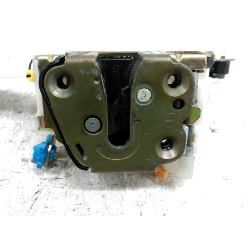 Recambio de cerradura puerta delantera izquierda para nissan terrano/terrano.ii (r20) se (5-ptas.) referencia OEM IAM - Blanco 3
