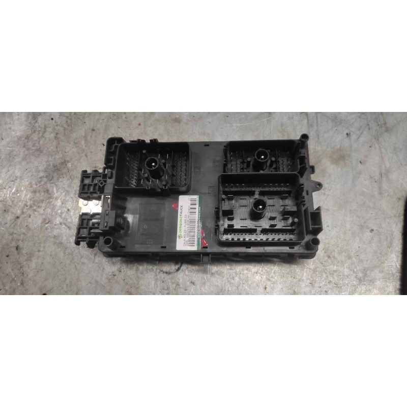 Recambio de caja reles / fusibles para opel insignia berlina cosmo referencia OEM IAM 13255300 544949969 - Gris 2