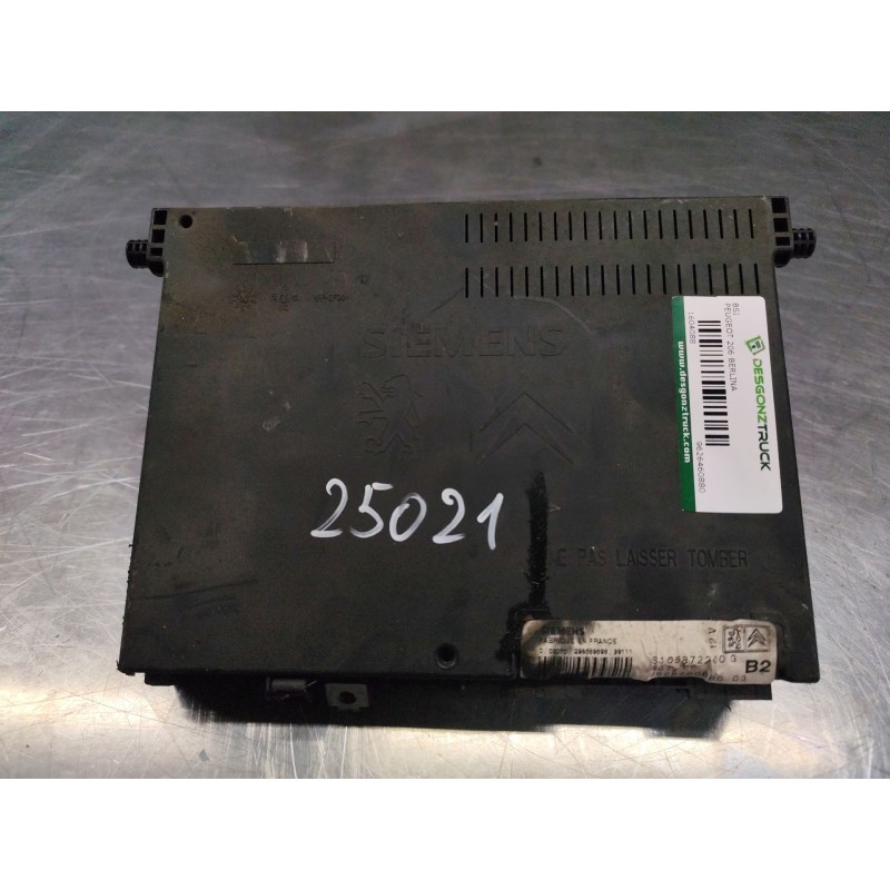 Recambio de caja reles / fusibles para peugeot 206 berlina xr referencia OEM IAM 9626460880  