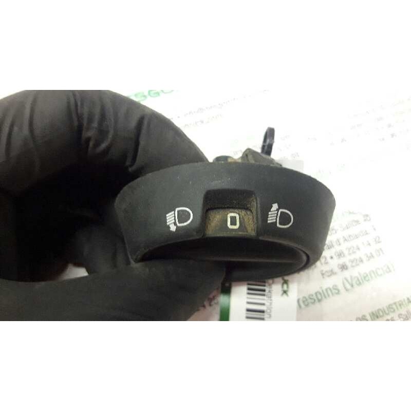 Recambio de mando luces para renault kangoo (f/kc0) dekathlon (kcoa/c/d/h) referencia OEM IAM 2