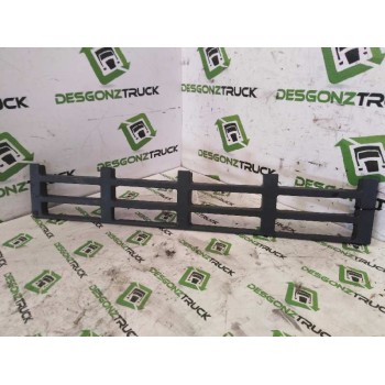 Recambio de peldaño frontal para volvo fh xxx fg 4x2 low largo globetrotter (lhh2, l2h2) referencia OEM IAM   