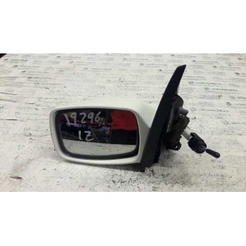 RETROVISOR IZQUIERDO 