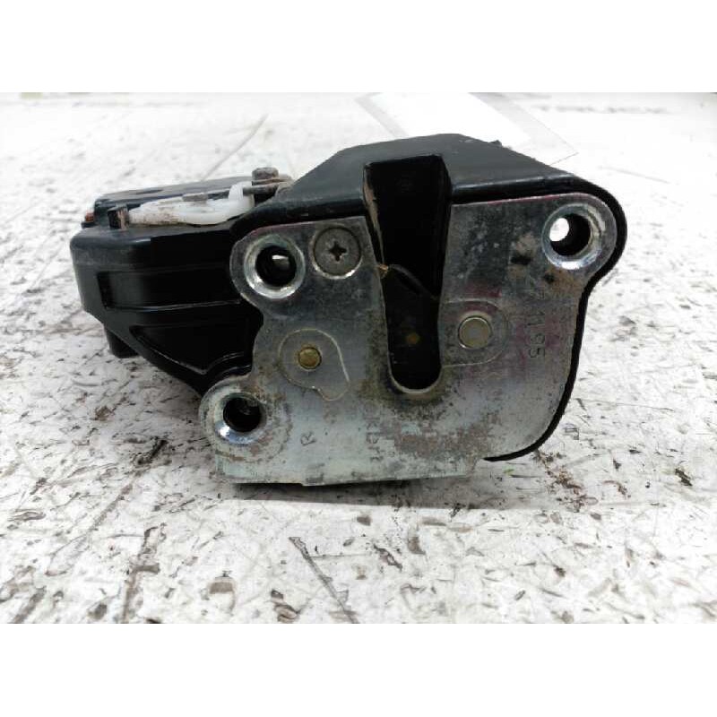 Recambio de cerradura puerta trasera derecha para toyota carina (t19) 1.6 berlina referencia OEM IAM - Azul 4