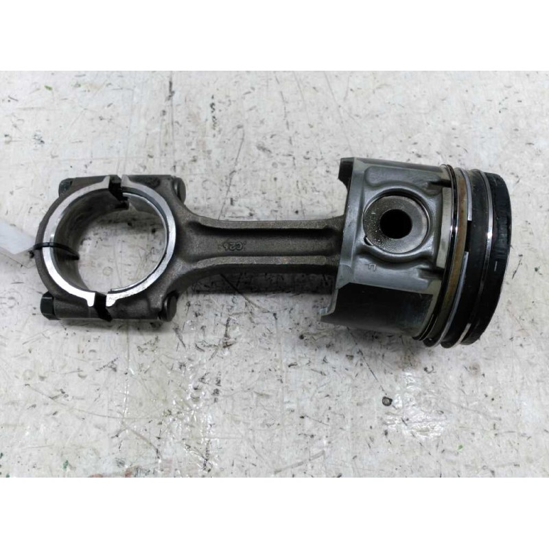 Recambio de piston para kia carnival ii 2.9 cdri ex referencia OEM IAM  CON BIELA 2