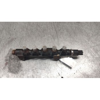 Recambio de rampa inyectora para ford fiesta (cbk) ambiente referencia OEM IAM 9642503380  
