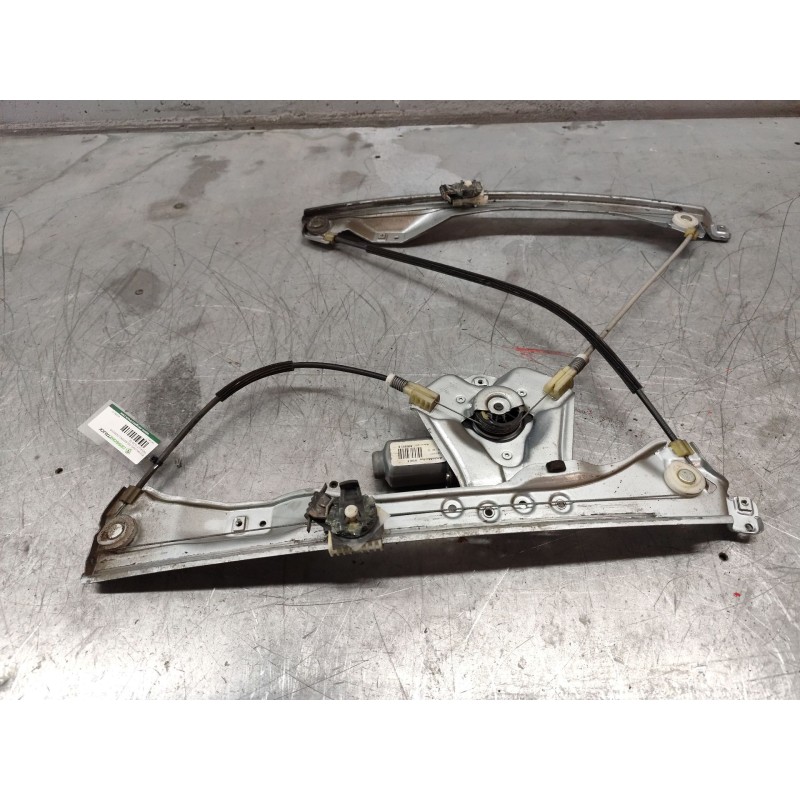 Recambio de elevalunas delantero derecho para renault clio iii dynamique referencia OEM IAM 400861D  