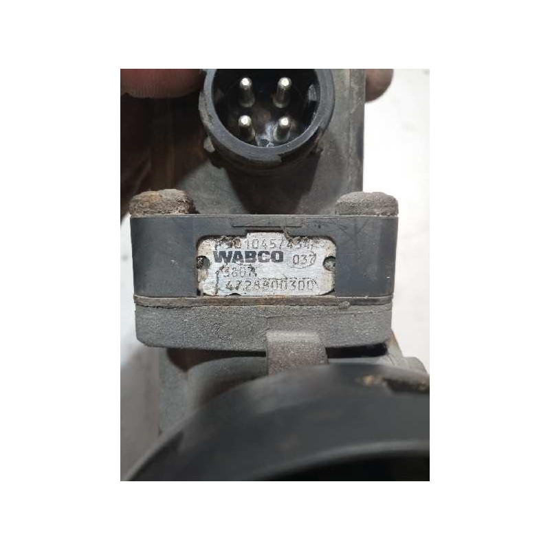 Recambio de valvula aire para renault magnum ab 2005 12.8 diesel referencia OEM IAM 5010457434 4728800300 - Blanco 4