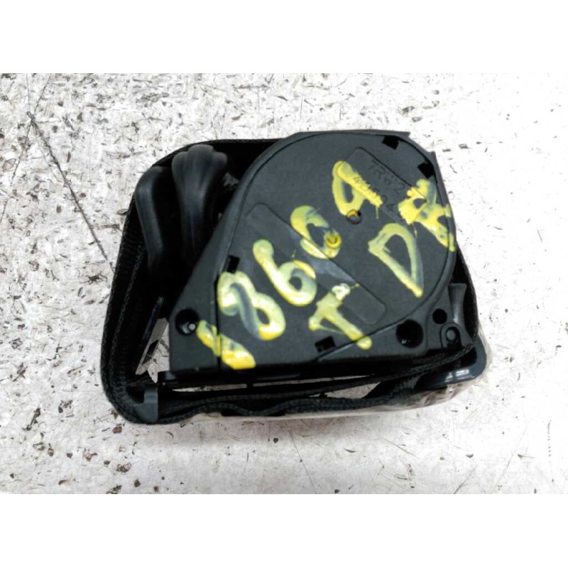 Recambio de cinturon seguridad trasero derecho para citroën c3 1.4 sx referencia OEM IAM 2