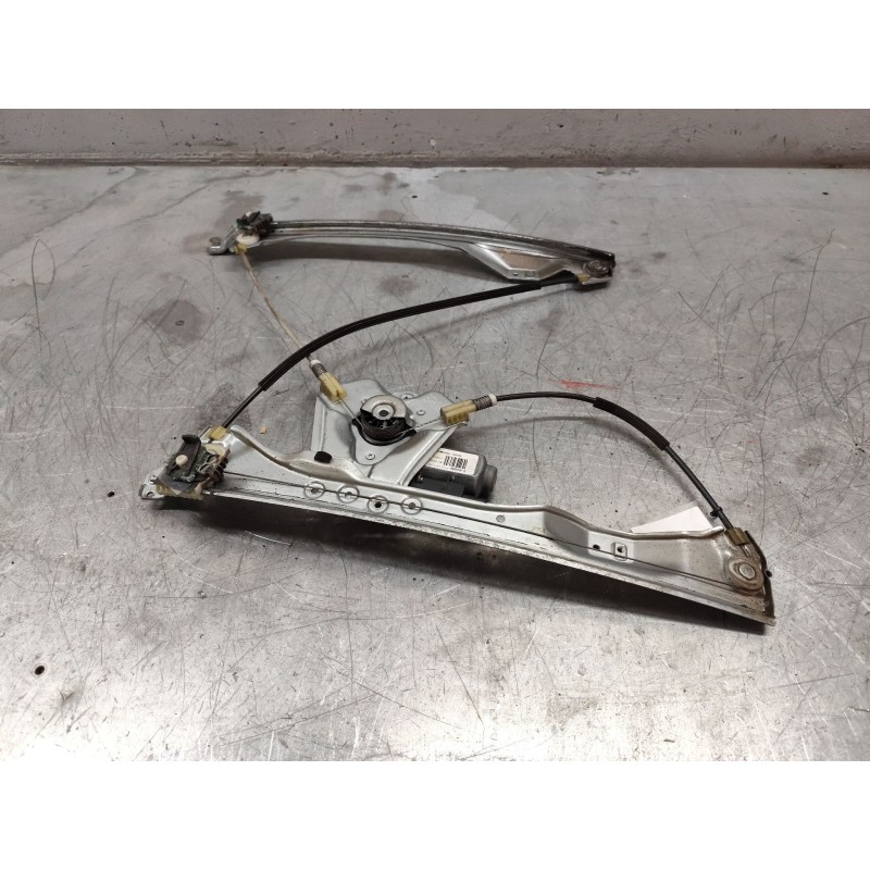 Recambio de elevalunas delantero izquierdo para renault clio iii dynamique referencia OEM IAM 400858G - Rojo 2