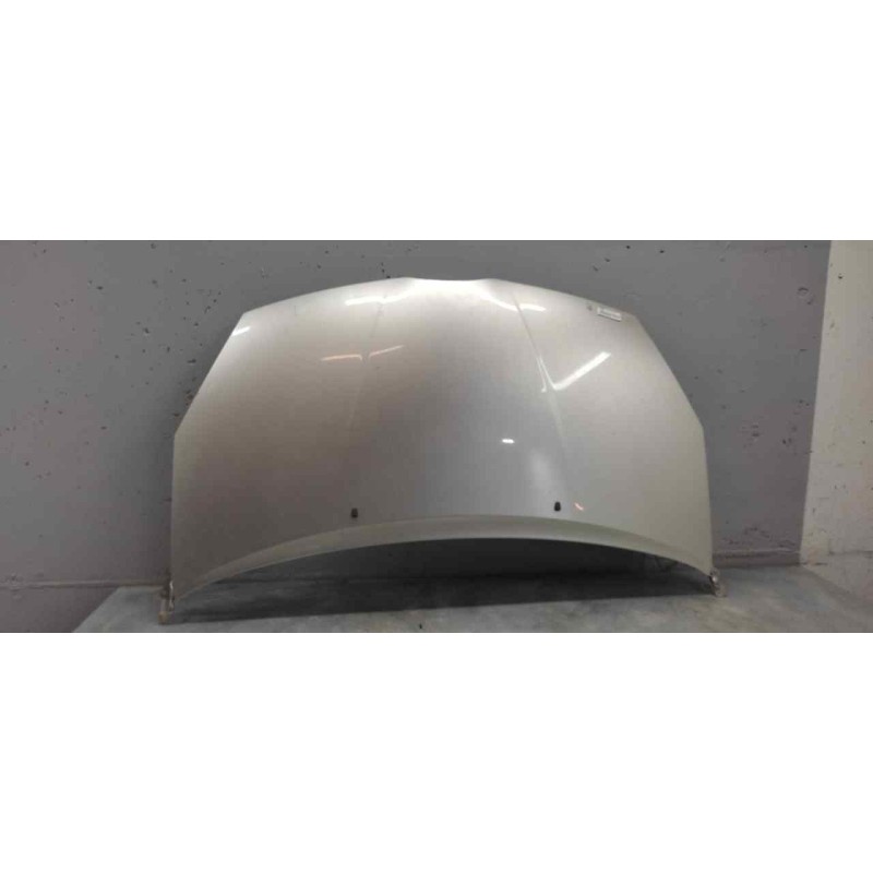 Recambio de capo para toyota corolla verso (r1) 2.0 d-4d luna referencia OEM IAM 2