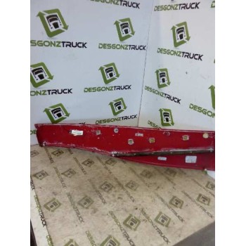 Recambio de moldura puerta delantera izquierda para iveco trucks stralis ad 190s43 referencia OEM IAM   