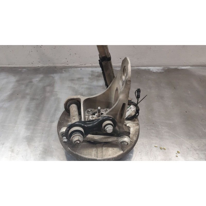 Recambio de mangueta trasera izquierda para bmw x5 (e70) xdrive 30 d referencia OEM IAM 677098305  
