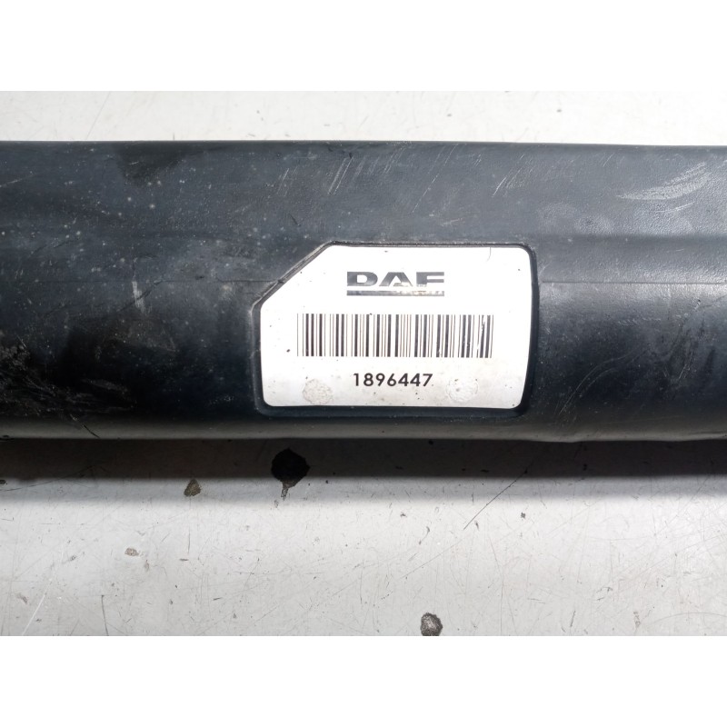 Recambio de brazo elevacion cabina para daf serie xf106 referencia OEM IAM 1896447 - Blanco 2