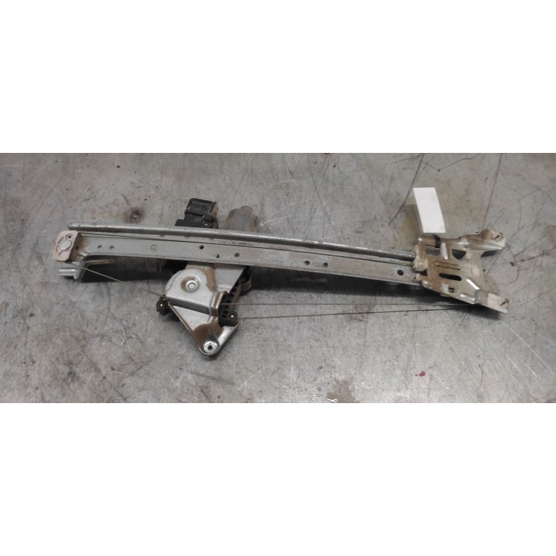Recambio de elevalunas trasero derecho para mercedes-benz clase a (w168) 170 cdi (168.008) referencia OEM IAM 1198303001  