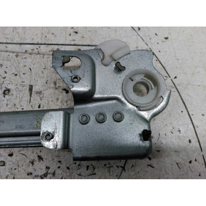 Recambio de elevalunas delantero izquierdo para citroën c3 1.4 sx referencia OEM IAM 401786A7 TEMIC 4