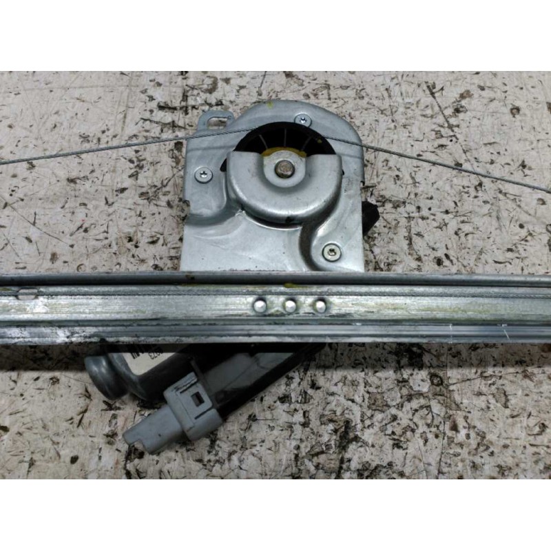 Recambio de elevalunas delantero izquierdo para citroën c3 1.4 sx referencia OEM IAM 401786A7 TEMIC 6