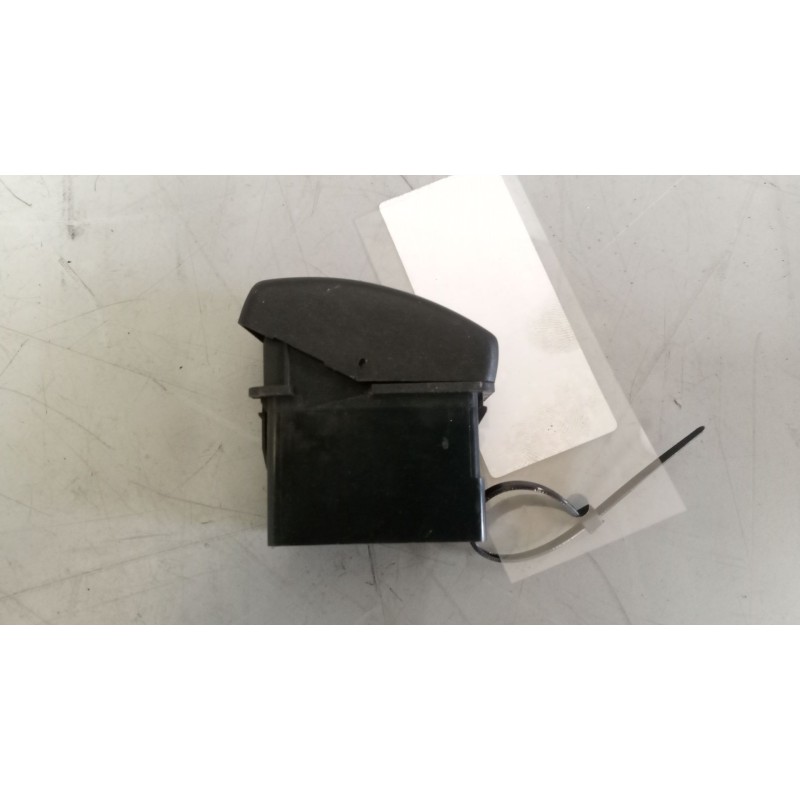Recambio de interruptor para daf serie xf105.460 12.9 diesel referencia OEM IAM 1435582 - Blanco 2