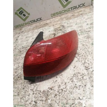 Recambio de piloto trasero derecho para peugeot 206 berlina xt referencia OEM IAM  5 PINS 