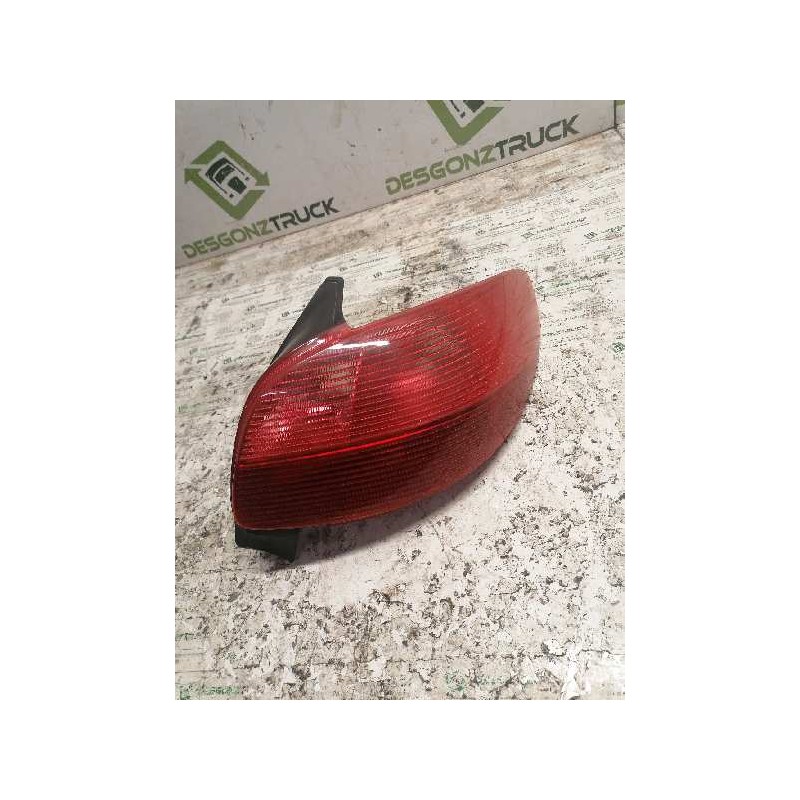 Recambio de piloto trasero derecho para peugeot 206 berlina xt referencia OEM IAM  5 PINS 2