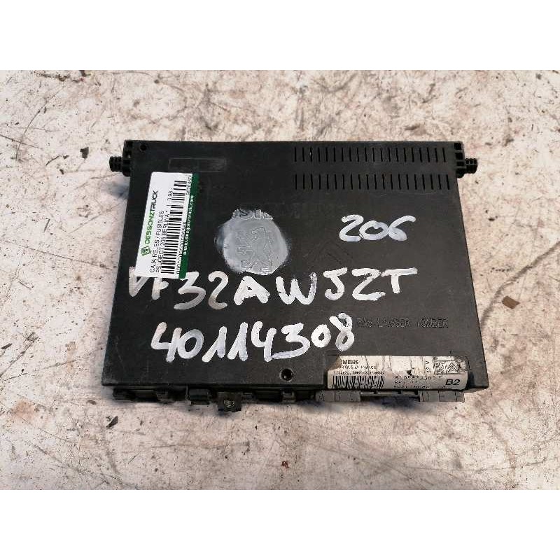 Recambio de caja reles / fusibles para peugeot 206 berlina referencia OEM IAM 9626460880 S105872300E BSI - Gris 2