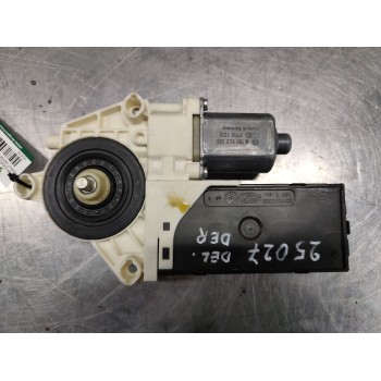 MOTOR ELEVALUNAS DELANTERO DERECHO 0130822331 5556210200 