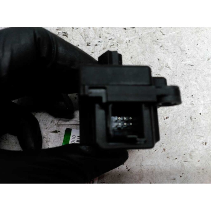 Recambio de motor regulador climatizacion para citroën c3 1.4 sx referencia OEM IAM F663746XC 2