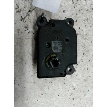 Recambio de motor regulador climatizacion para citroën c3 1.4 sx referencia OEM IAM F663746XC  