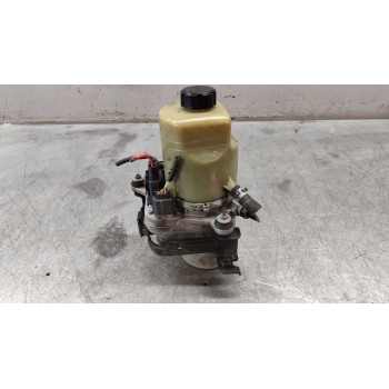 Recambio de bomba direccion para ford focus berlina (cap) ghia referencia OEM IAM C6S4B  
