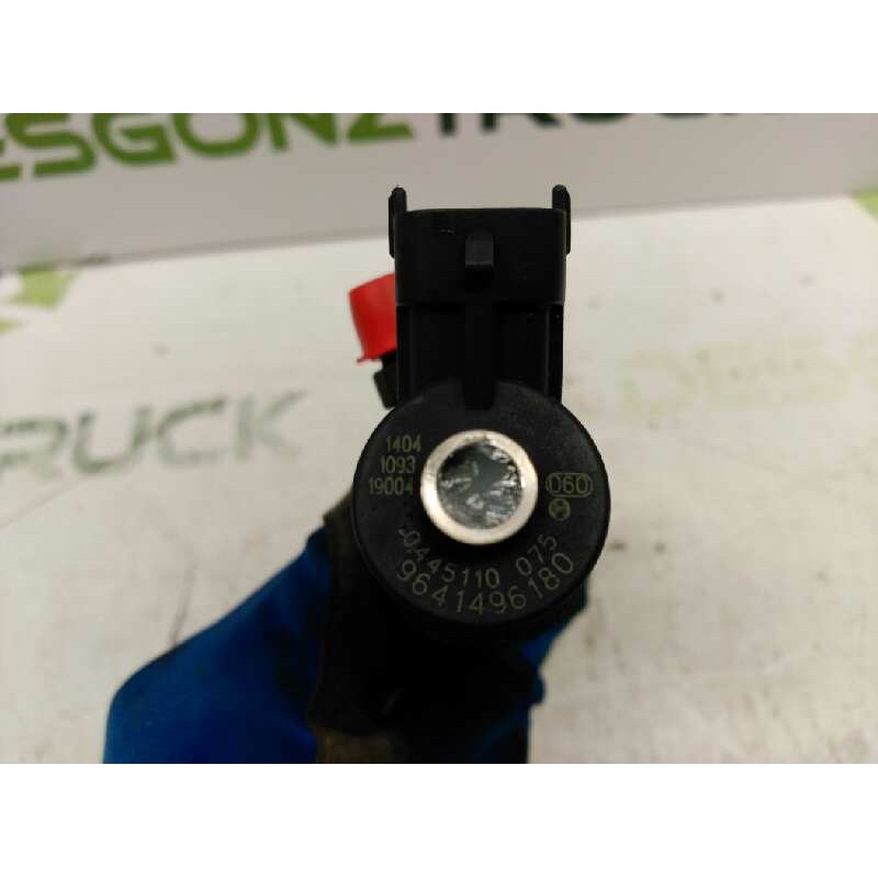 Recambio de inyector para peugeot 206 berlina e-music referencia OEM IAM 9641496180 0445110075 2