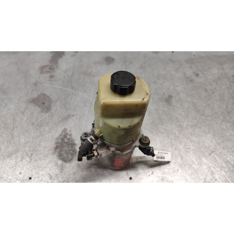 Recambio de bomba direccion para ford focus berlina (cap) ghia referencia OEM IAM C6S4B 4