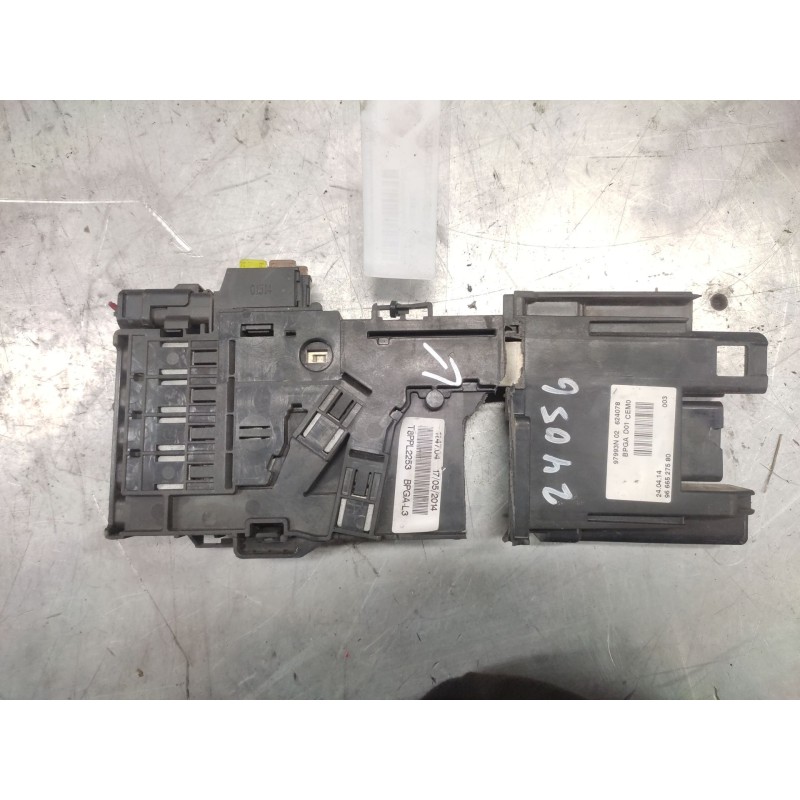 Recambio de caja reles / fusibles para peugeot 3008 monospace (0u_) 1.6 hdi referencia OEM IAM 9666527580  