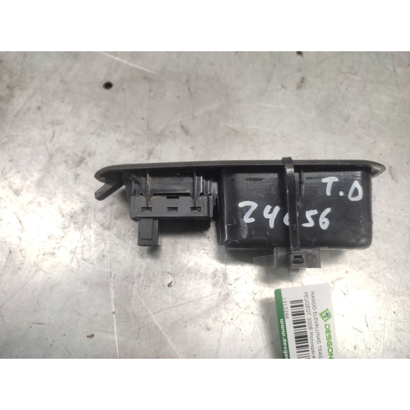 Recambio de mando elevalunas trasero derecho para peugeot 3008 monospace (0u_) 1.6 hdi referencia OEM IAM 96662297ZD  