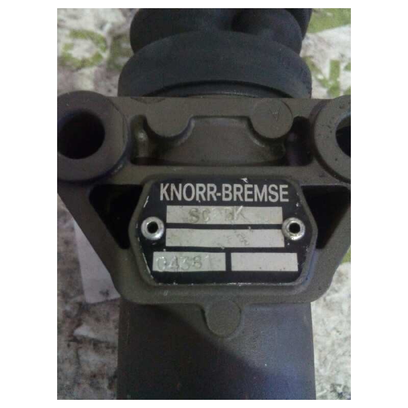 Recambio de bombin embrague para iveco eurocargo 05.03  fg 120 e tráfico urbano referencia OEM IAM S2BK 04381 - Blanco 2