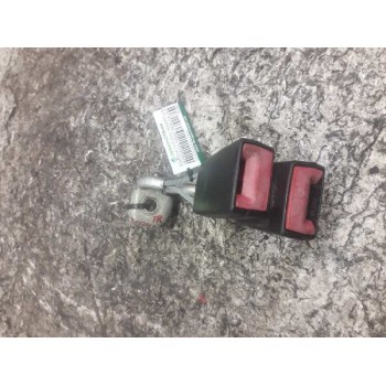 Recambio de enganche de cinturon trasero izquierdo para volkswagen passat berlina (3c2) advance referencia OEM IAM 3C0857739B  