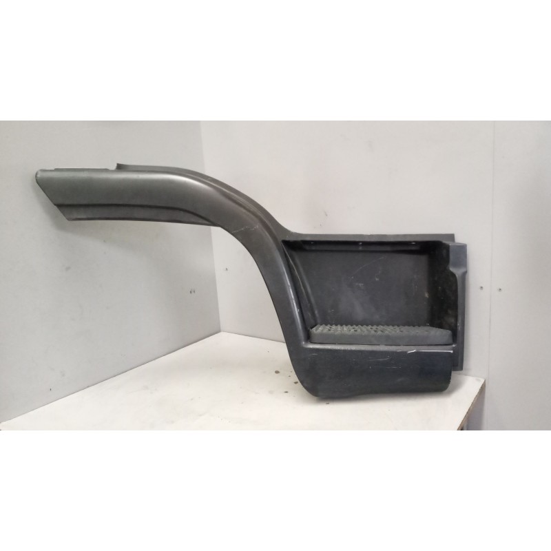 Recambio de paso rueda delantero derecho para iveco eurocargo 05.03  5.9 diesel referencia OEM IAM 504163136  