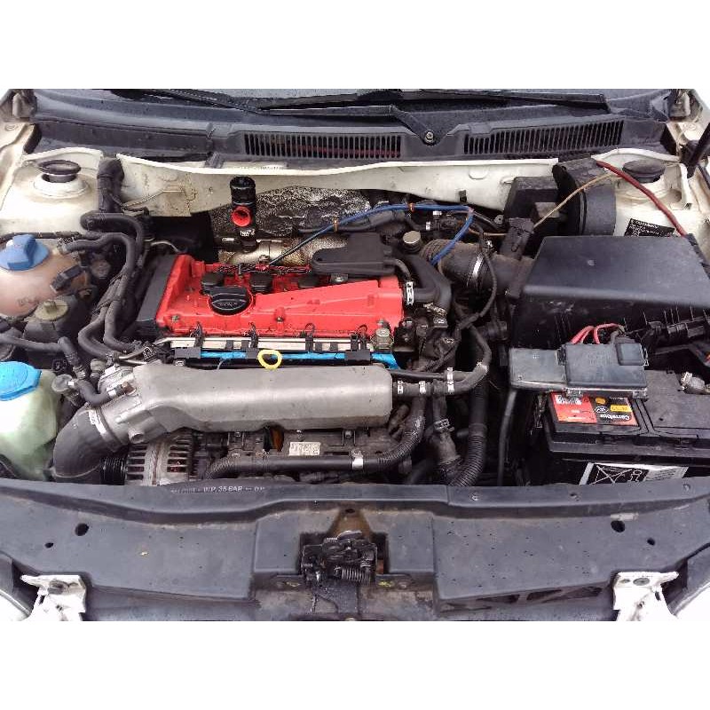 VOLKSWAGEN GOLF IV BERLINA (1J1)
