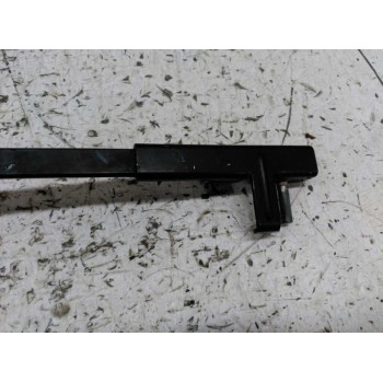 Recambio de brazo limpia delantero derecho para peugeot 407 sw sport referencia OEM IAM   