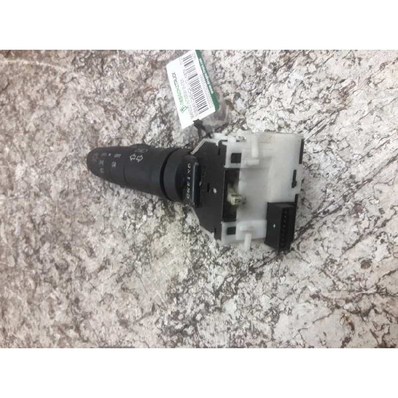 Recambio de mando intermitentes para nissan qashqai (j10) acenta referencia OEM IAM 14425 8 PINS 2