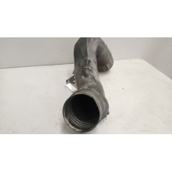 Recambio de tubo admision para iveco eurocargo 05.03  5.9 diesel referencia OEM IAM 504180230  