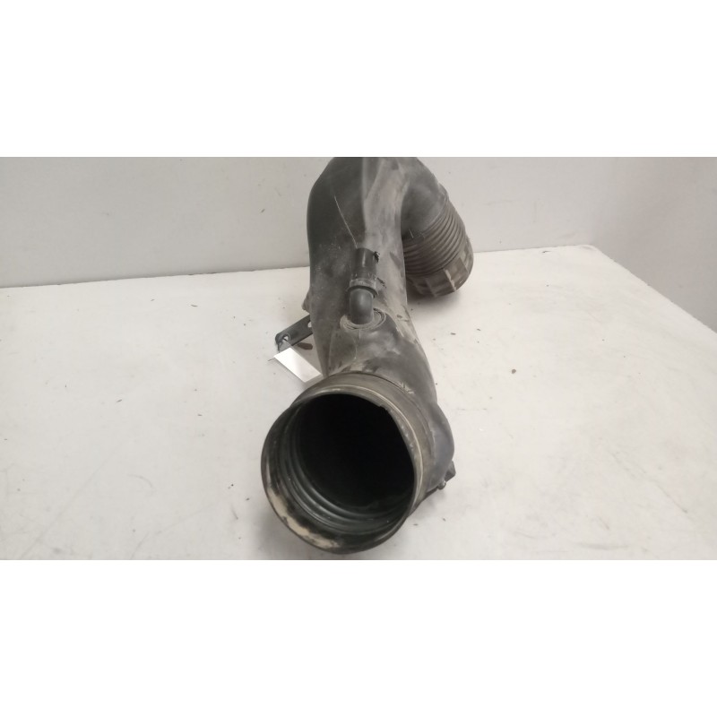 Recambio de tubo admision para iveco eurocargo 05.03  5.9 diesel referencia OEM IAM 504180230 - Blanco 3