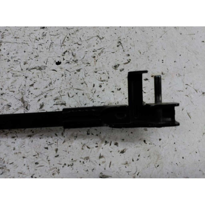 Recambio de brazo limpia delantero izquierdo para peugeot 407 sw sport referencia OEM IAM - Gris 2